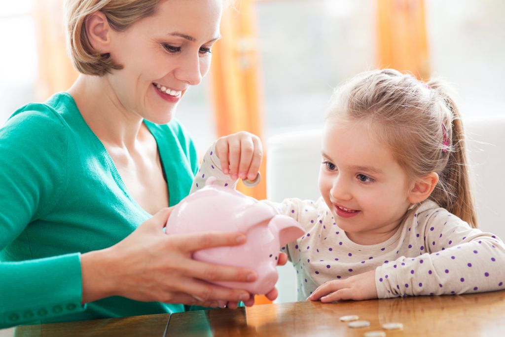 The Great Debate – Pros and Cons of Pocket Money
